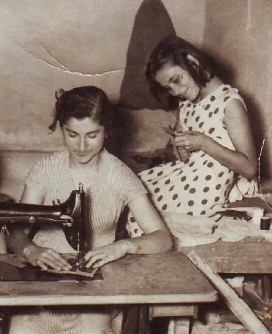 Η Ρένα Κουμιώτη σε μια σπάνια συνέντευξη: «Μου έλειπε από μικρή η έννοια της οικογένειας»