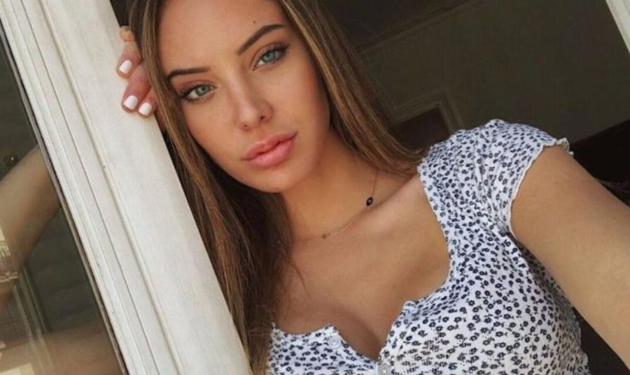 Καλλονή γαλανόματα ίδια η μητέρα της: Η εκθαμβωτική κόρη της Εύης Αδάμ, Νεφέλη Λιβιεράτου θυμίζει σταρ του σινεμά