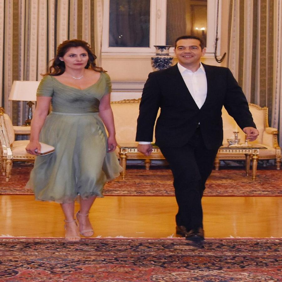 Απλό, διαχρονικό και chic: Το minimal στυλ της Μπέτυς Μπαζιάνα είναι ο απόλυτος οδηγός για σένα που αγαπάς το απλό ντύσιμο