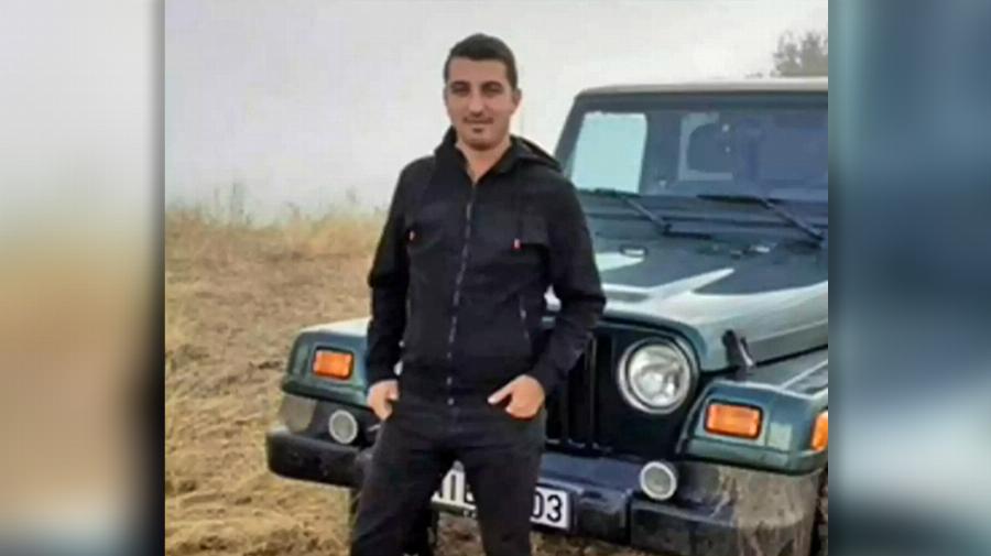 Τραγωδία στα Τέμπη: Καθηλώνει ο πατέρας θύματος – «Νιώθω το ουρλιαχτό του όταν πέθαινε»