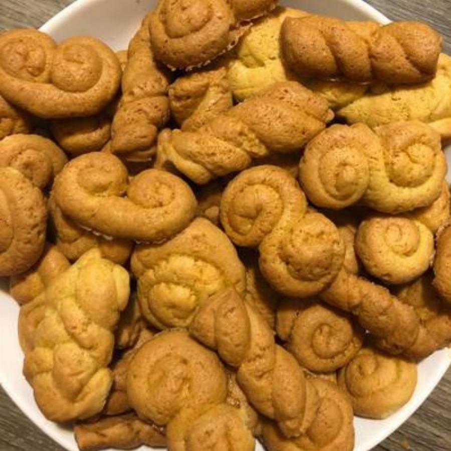 Τα πασχαλινά κουλουράκια της Αργυρώς: Χωρίς αμμωνία με πορτοκάλι και όλοι τρέχουν στη κουζίνα για να τα φτιάξουν