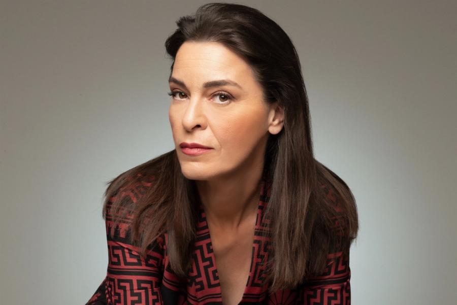 Η Μαρία Πρωτόπαππα εξομολογείται: «Δεν βάφομαι, φοράω ότι να’ναι, είμαι 52 δεν με απασχολεί καθόλου η εξωτερική μου εικόνα»