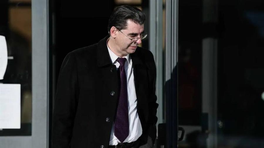 Ο Γιάννης Τοπαλούδης ράγισε καρδιές: «Η γιαγιά της Ελένης έδωσε τα λεφτά που μάζευε για τον γάμο της στην κηδεία της»