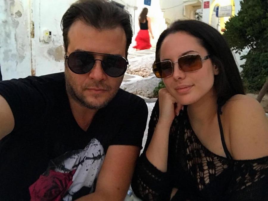 Αυτή είναι η ηλικία του Λάμπη Λιβιεράτου: Η ζωή του τραγουδιστή σήμερα και η λατρεία στις κόρες του