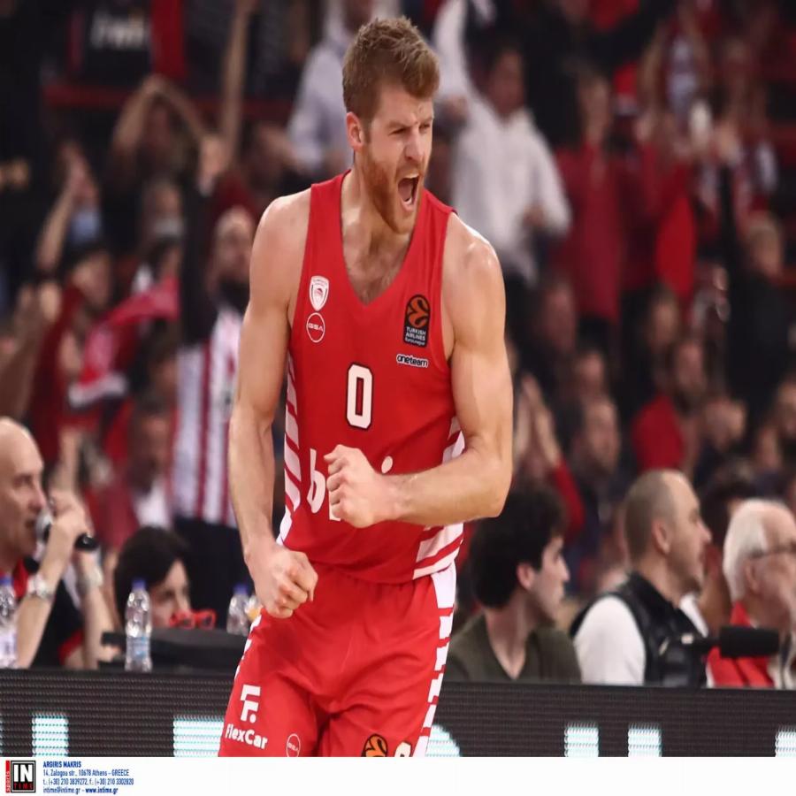 «Είναι πλέον η πατρίδα μου»: Η επιστολή του Γουόκαπ που ζητάει να γίνει Έλληνας