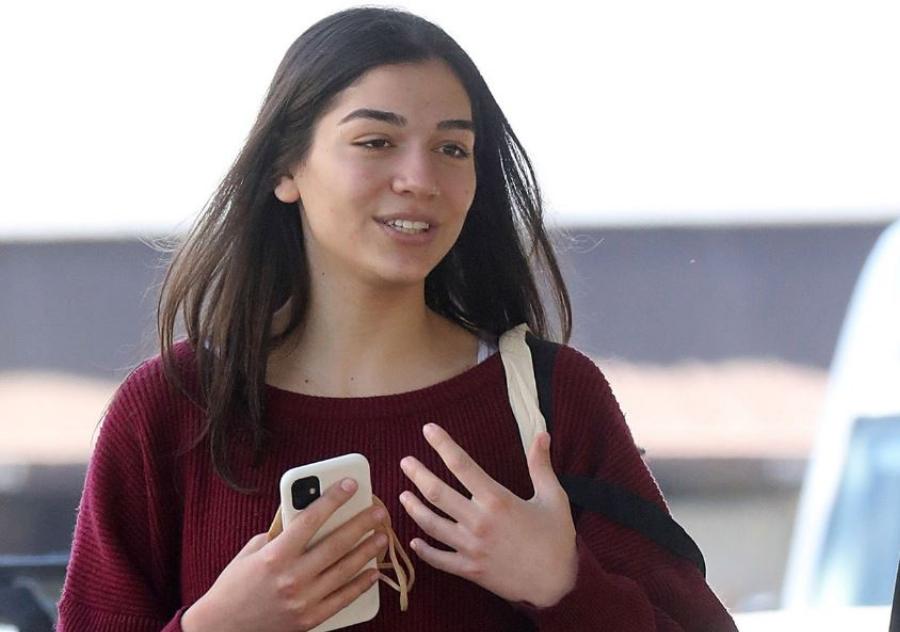 Στη Κύθνο η Μελίνα Νικολαΐδη με τον σύντροφο της: Στο όμορφο νησί πέρασαν το πρώτο τους Πάσχα ως ζευγάρι