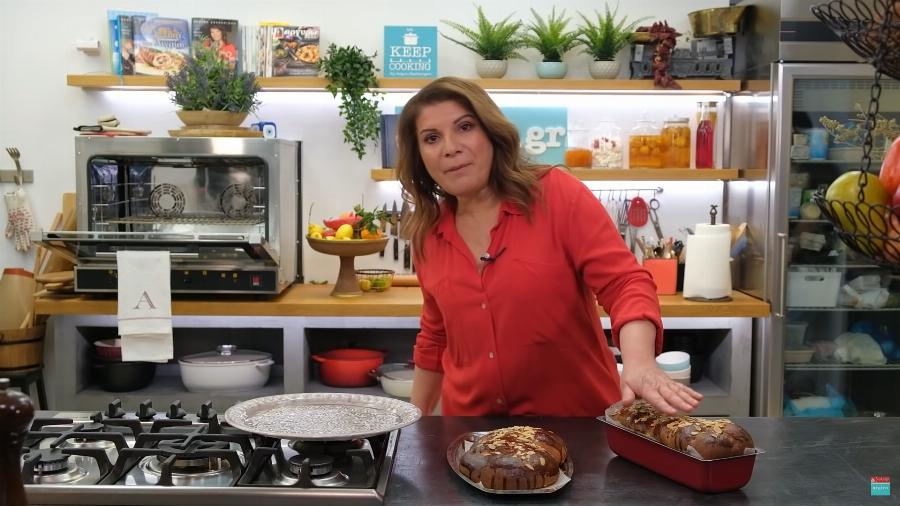 Το τσουρέκι των αρχάριων: Η συνταγή της Αργυρώς χωρίς μίξερ και ζύμωμα για να γίνει αφράτο και πεντανόστιμο