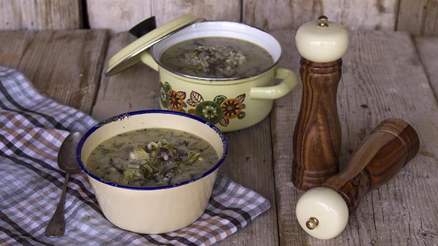 Μεγάλο Σάββατο: Ο λόγος που σήμερα τρώμε μαγειρίτσα και η Χριστιανική παράδοση