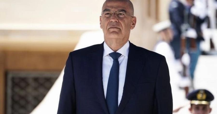 Πήρε θέση ο Δένδιας για το Μνημείο Άγνωστου Στρατιώτη και «τάπωσε» τον Μητσοτάκη