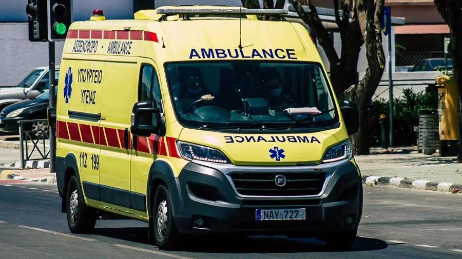 Βρέφος 9 μηνών ξεψuxnσε αBonθnτo όταν η μητέρα του το ξέχασε στο αυτοκίνητο