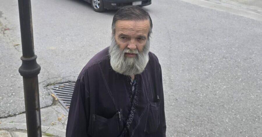 Πέθαvε ο πατέρας Λάμπρος: Η Tpαγικn ζωή πίσω από το οικογενειακό Eγκλnμα κι οι 2 xαμέvες κόρες