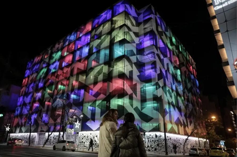 Εντυπωσιασμένη όλη η Αθήνα με το Zara των 6.000 τ.μ. – Εικόνες και βίντεο από το ιστορικό Μινιόν που άνοιξε ξανά 20 χρόνια μετά