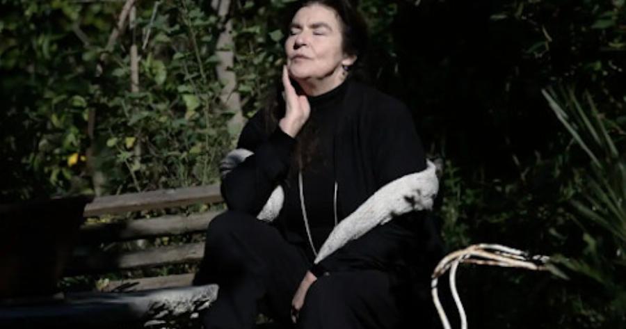 Λυδία Κονιόρδου: «Ήταν η τελευταία που αποχαιρετήσαμε, τη θάψαμε και γύρισε και μου είπε… ήρθε η σειρά μας τώρα»