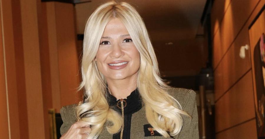 “Γκρέμισε” το Ινσταγκραμ η Φαίη Σκόρδα: Ανέβασε αυτήν την φωτογραφία με τον γιο της και από κάτω έγινε χαμός