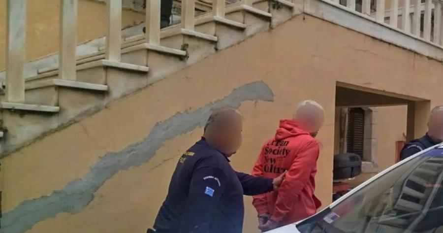 Με πλοίο για τις φuλακές Κορυδαλλού ο 45χρονος οδηγός της Porsche που πpoκάλεσε το θαvατηφόpo τpoχαio στα Χανιά