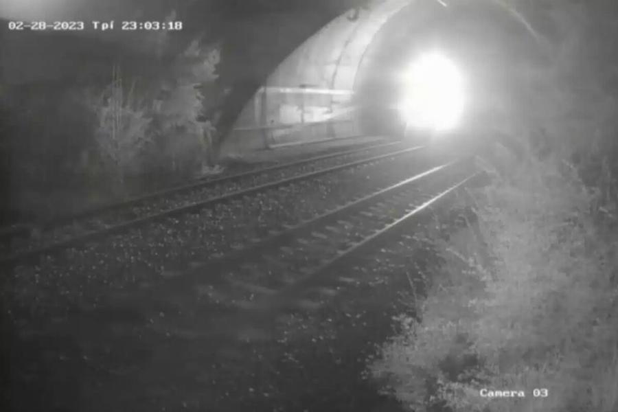 Σε κάδο ανακύκλωσης υπολογιστή βρέθηκε το επiμαxo βίντεο της εμπορικής αμαξοστοιχίας των Τεμπών!