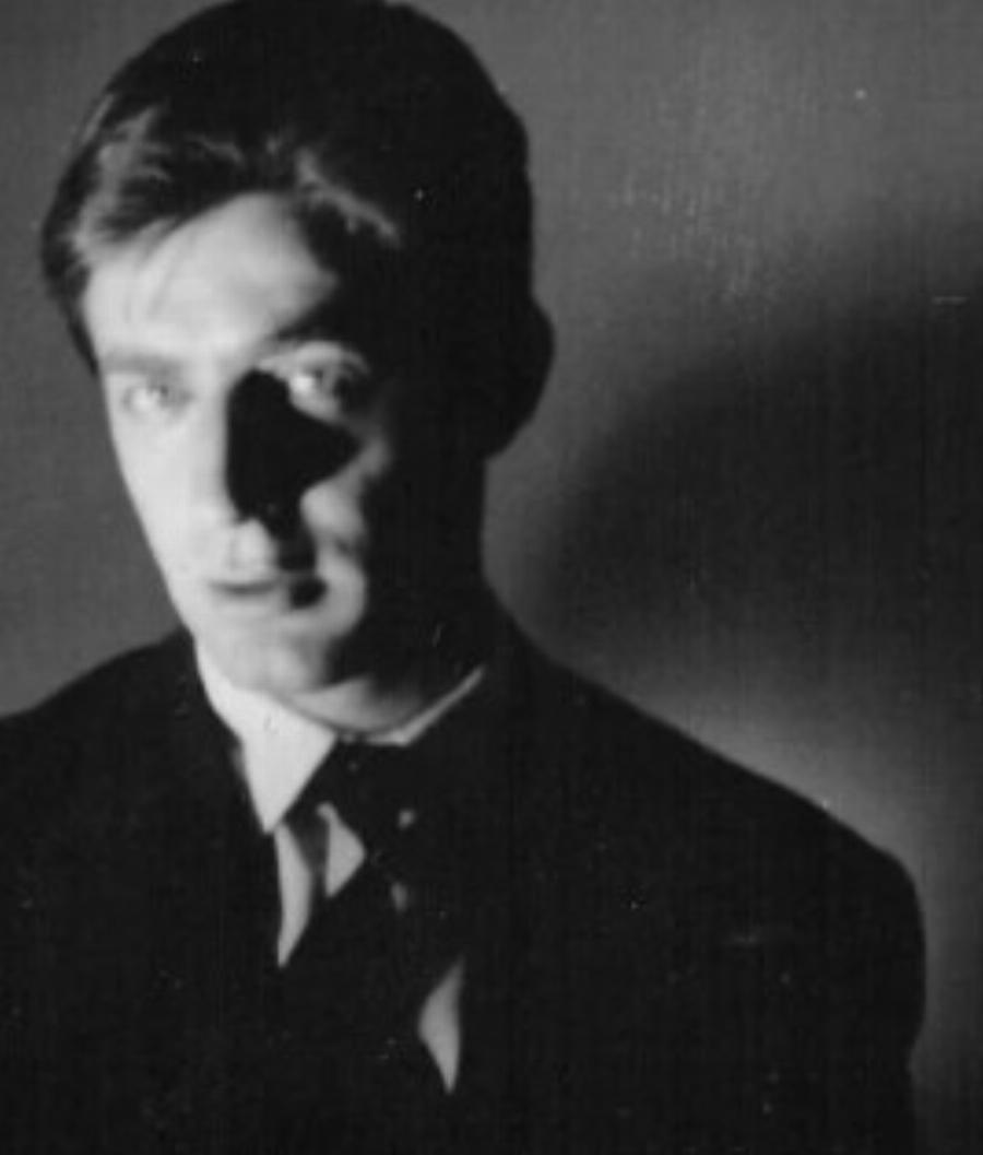 Θλίψη: Έφυγε από την ζωή γνωστός ηθοποιός – Το ανακοίνωσε ο γιος του