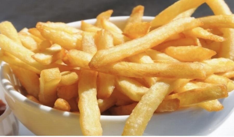 Τηγανιτές πατάτες: Το κόλπο με το νερό και το ξύδι για να γίνουν τραγανές