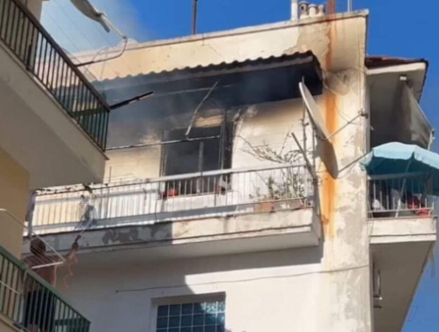 Τραγωδία πριν λίγο – Νεκρή ηλικιωμένη μετά από φωτιά στο διαμέρισμα της