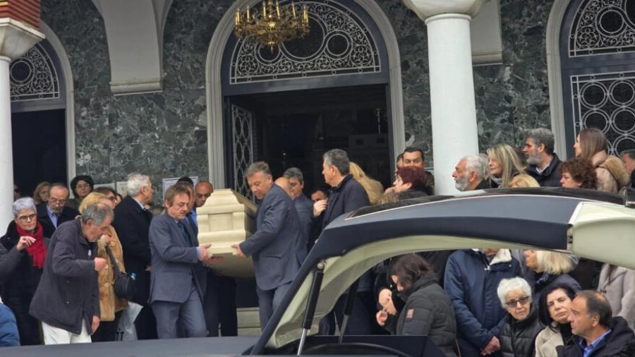 Θάvατoς Βασίλη Καλογήρου – Τελευταία Εξέλιξη Τώρα: «Μίλησαν» το DNA στα νύχια και το κινητό του