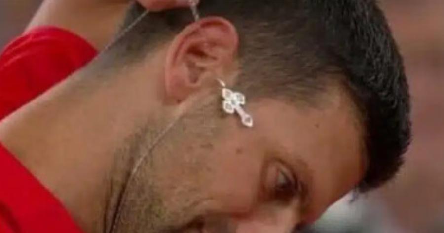 Χαμός με τον Νόβακ Τζόκοβιτς – Έδειξε τον Ορθόδοξο Σταυρό στους Ολυμπιακούς Αγώνες