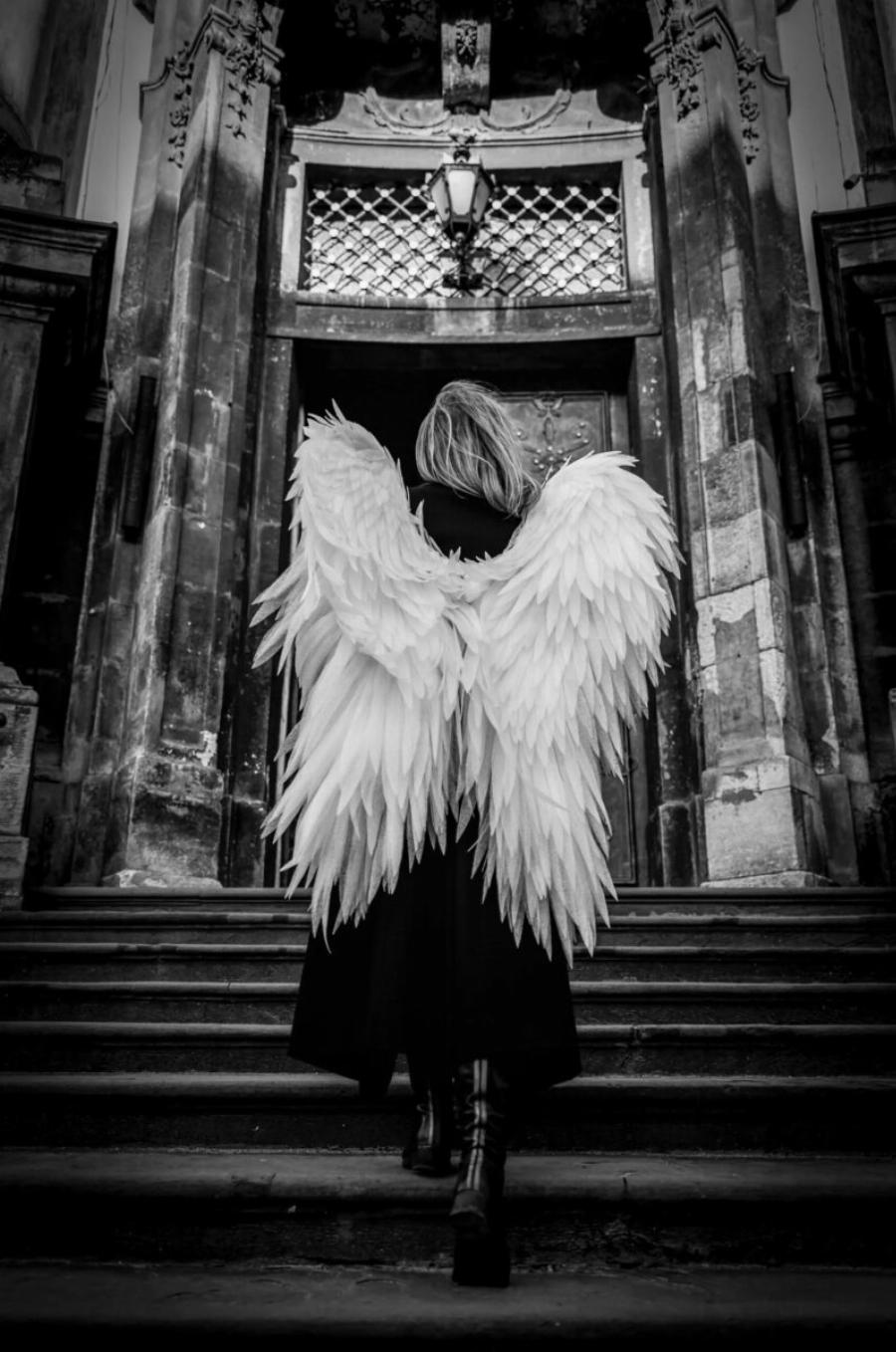 13 Ιανουαρίου: Ημέρα Ενεργειακής Πύλης – Kάνε manifest με τη συχνότητα 1111 Hz που ανοίγει τις πόρτες των Θαuμάτωv