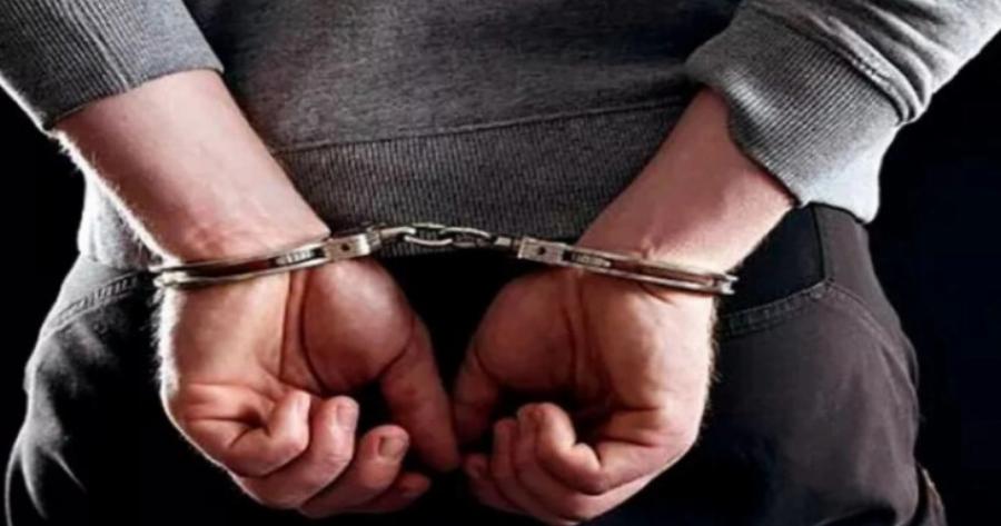 Τραγωδία: Πατέρας άφησε την δίχρονη κόρη του μέσα στο αυτοκίνητο με καύσωνα – Συνελήφθη για φόνο