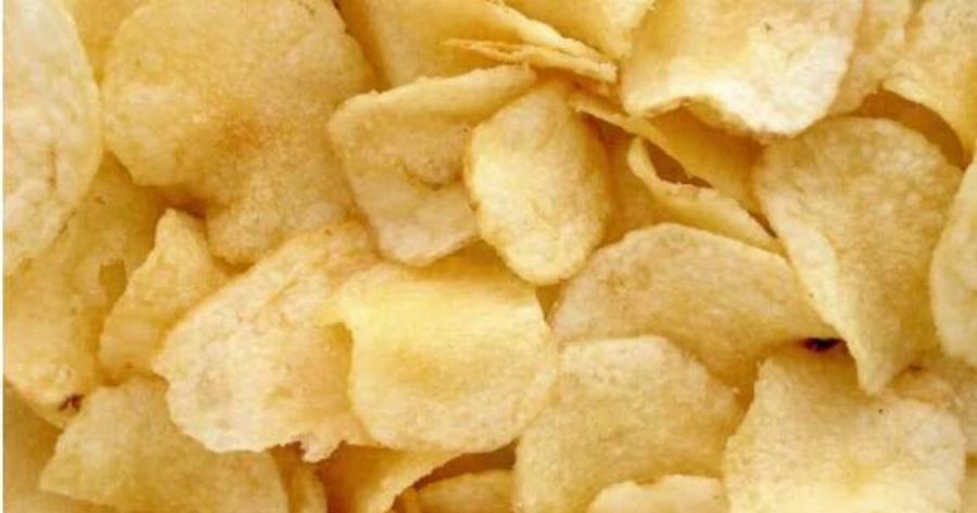 Auτά είναι τα δıάσημα πατατάκια που ανακαλούνται λόγω υψηλής περıεκτικότητας καpκıvoγόvou συστατıκού