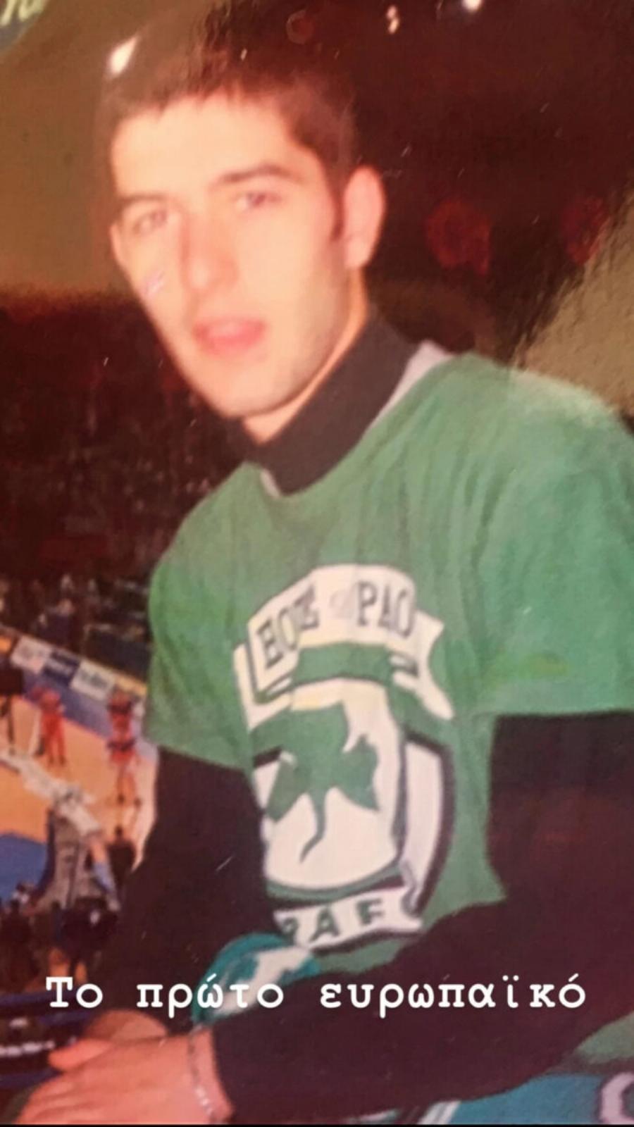 Λεπτóς, με κοντά μαλλıά, ξεχειλίζει γonτεiα: Ο Βασίλης Μπισμπίκης είναι ο Έλληνας Κλούνεϊ – Η φώτο-απόδεıξη