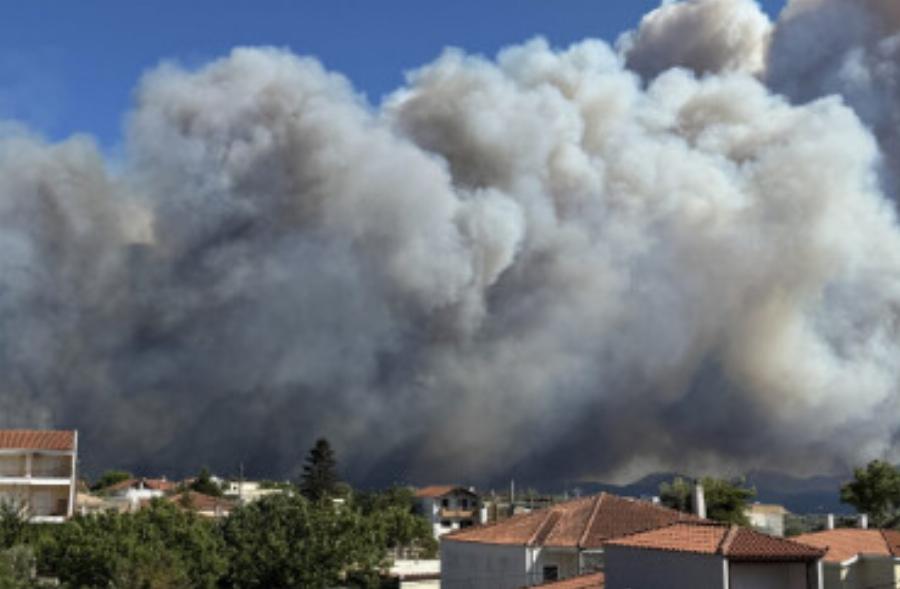 Απόκοσμο! Πνίγηκε η Αθήνα από τους καπνούς – Κρύφτηκε ο ήλιος