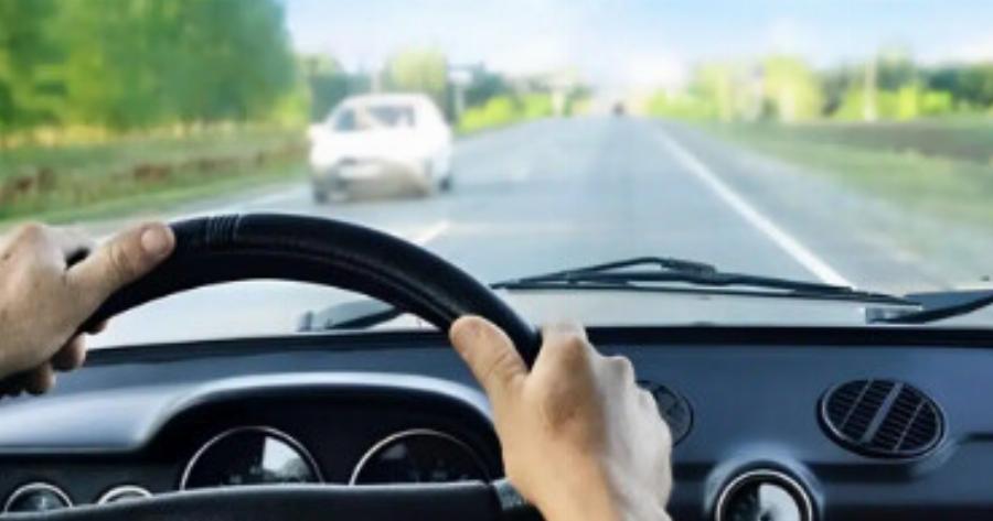 Πριν ξεκινήσεις θα Σταυρώνεις το τιμόνι και θα λες αυτά τα λόγια