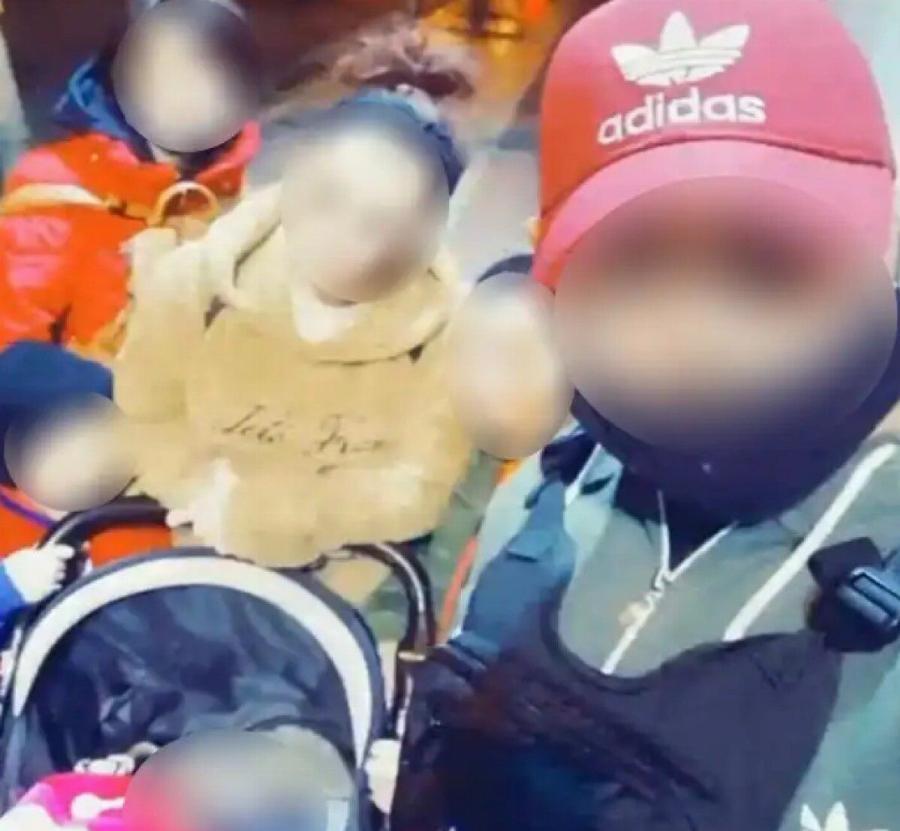 Κυψέλη: Αυτό είναι το ζευγάρι που κρατούσε το νεκρό βρέφος μέσα στο διαμέρισμα – Η φωτογραφία «μυστήριο» με το παιδικό καρότσι