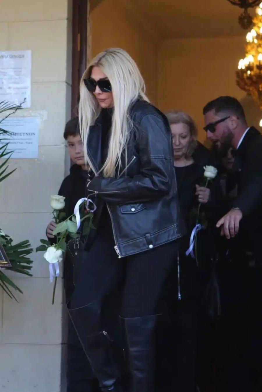 Με το «Βουνό» και τα «Ξένα Χέρια» το τελευταίο αντίο στην Καίτη Γκρέυ