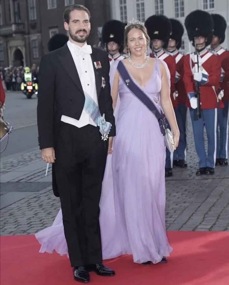 Πηγαίνει στρατό ο Ντεγκρές