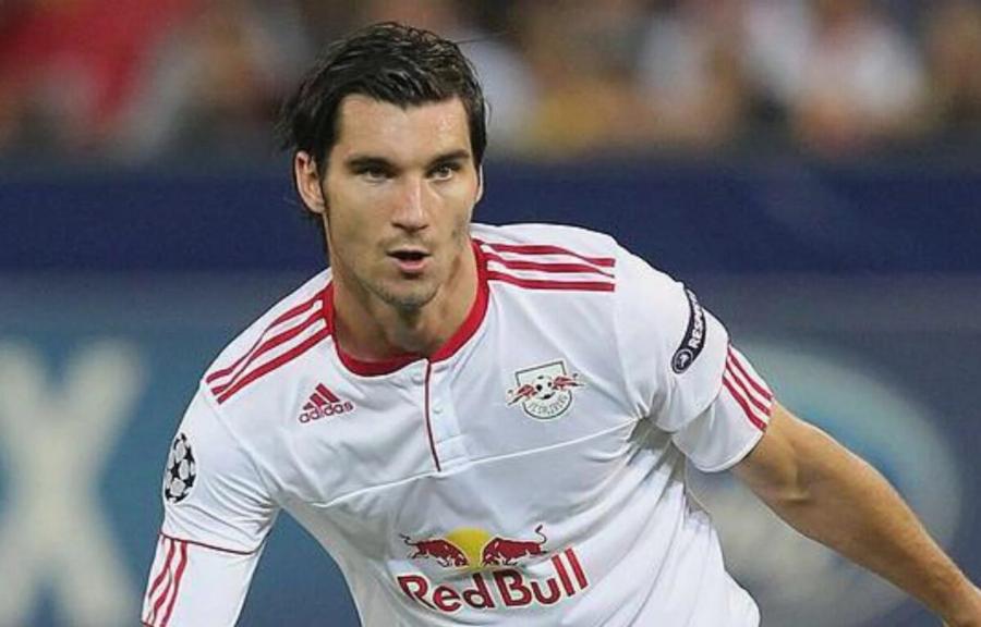 Τραγωδία λίγο πριν την Ανάσταση: Νεκρός ξαφνικά πασίγνωστος ποδοσφαιριστής