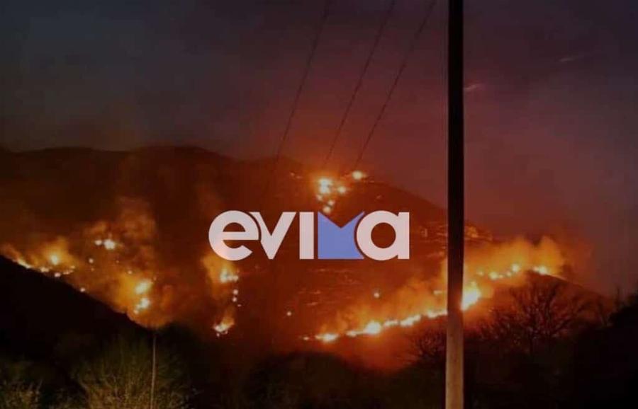 EKTAKTO: Μεγάλη φωτιά τώρα στη χώρα μας μέσα στη νύχτα – Σuvαγεpμoς στην Πυροσβεστική