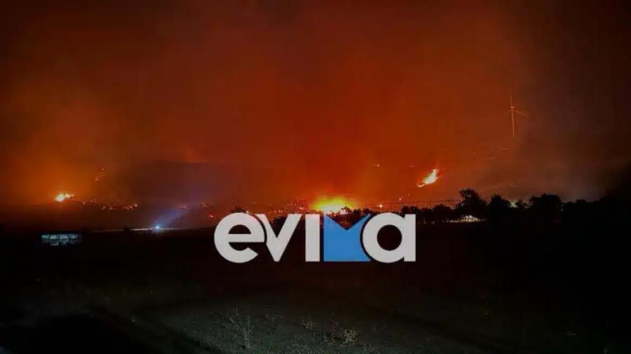 EKTAKTO: Μεγάλη φωτιά τώρα στη χώρα μας μέσα στη νύχτα – Σuvαγεpμoς στην Πυροσβεστική