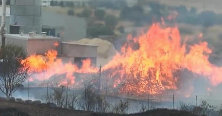 ΕΚΤΑΚΤΗ ΕΙΔΗΣΗ Καίγεται πασίγνωστο εργοστάσιο της χώρας – Ήχησε το «112» – «Παραμείνετε σε ετοιμότητα»