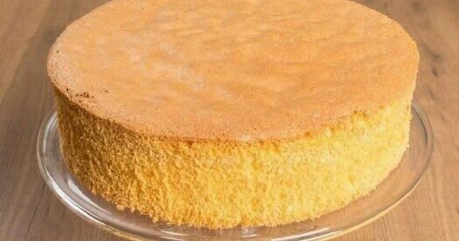 Τα 3 μυστικά για παντεσπάνι που δεν καταρρέει ποτέ