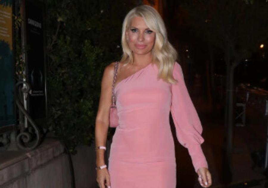 Γι’αυτό η Μενεγάκη δεν έδωσε ούτε συλληπτήρια ούτε πήγε στην κηδεία της – Όλη η αλήθεια ανάμεσα στην Ελένη Μενεγάκη και την Βέφα Αλεξιάδου