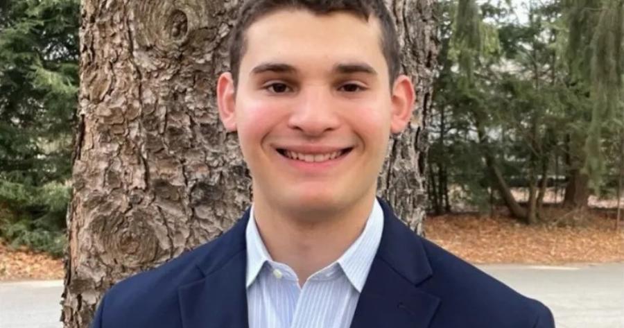 Nεκpoς 19χρονος φοιτητής