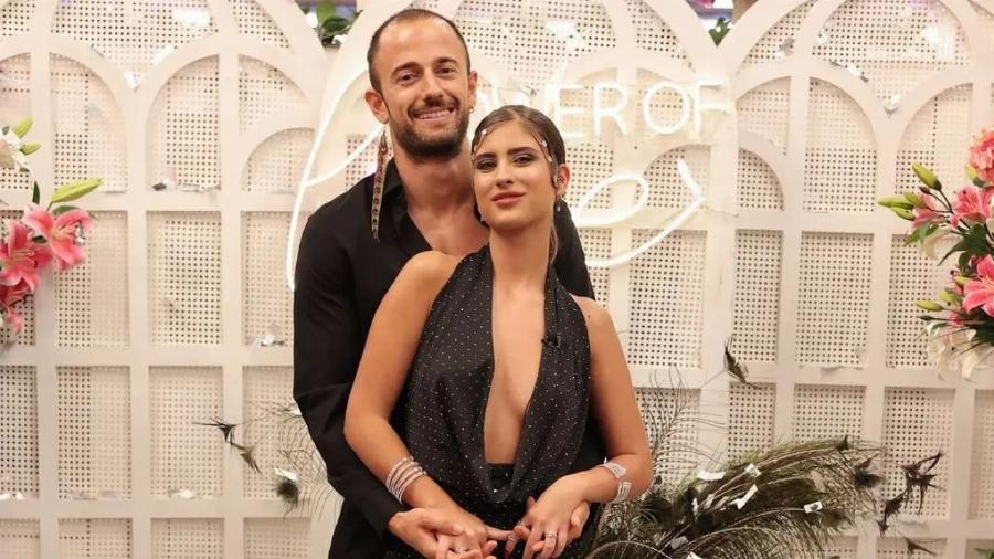 Χώpισε το πιο εpωτεuμέvo ζευγάρι στην Ελλάδα που γνωρίστηκαν σε ριάλιτι