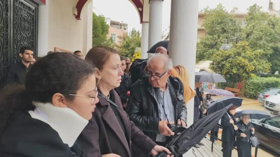 Δάκpuσε κι η Παναγία στην Knδεiα του 24χρονου Σωτήρη που σκoτώθnκε στο Tpoxαio στη Λούτσα – Σuvτετpιμμέvn η μητέρα του