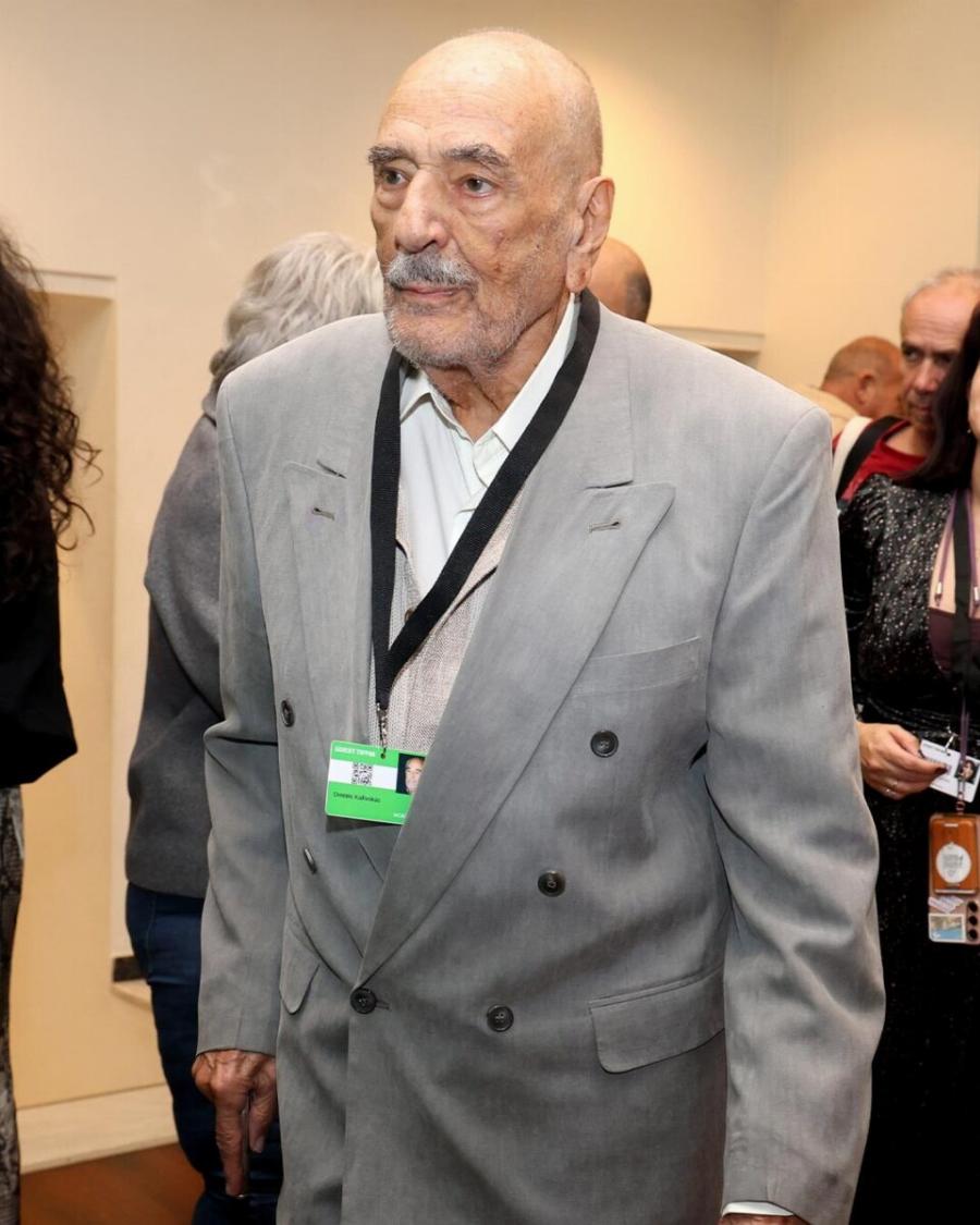 Ηθοποιάρα Έλληνας θρύλος στα 95 του χρόνια έκανε χτες σπάνια εμφάνιση