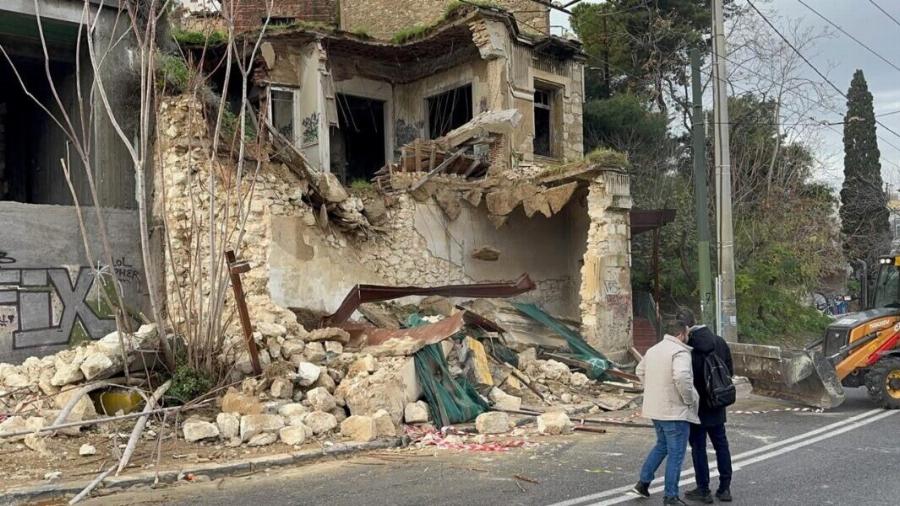 ΕΚΤΑΚΤΟ ΤΩΡΑ ΚΑΤΕΡΡΕΥΣΕ ΚΤΙΡΙΟ ΣΤΗΝ ΑΘΗΝΑ – ΔΥΣΤΥΧΩΣ ΕΧΟΥΜΕ…