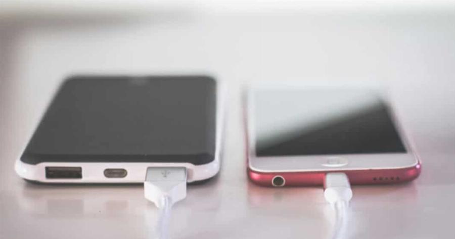 Μη φορτίζετε το κινητό σας τηλέφωνο στο 100% – Τι συμβαίνει αν το φορτίσετε μέχρι 100%