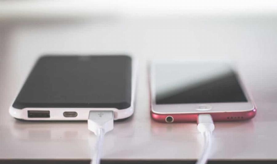 Μη φορτίζετε το κινητό σας τηλέφωνο στο 100% – Τι συμβαίνει αν το φορτίσετε μέχρι 100%