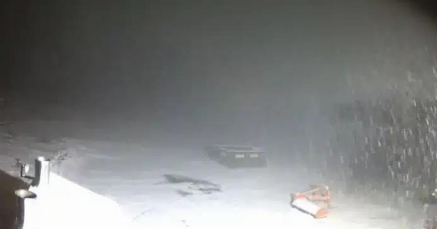 Καιρός: Έπεσαν τα πρώτα χιόνια