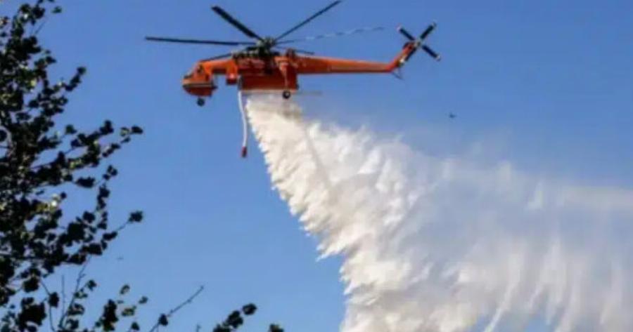 Νέα μεγάλη φωτιά τώρα: Ξέφυγε η κατάσταση – Τυλίχθηκε στις φλόγες και ένα πυροσβεστικό όχημα με εθελοντές