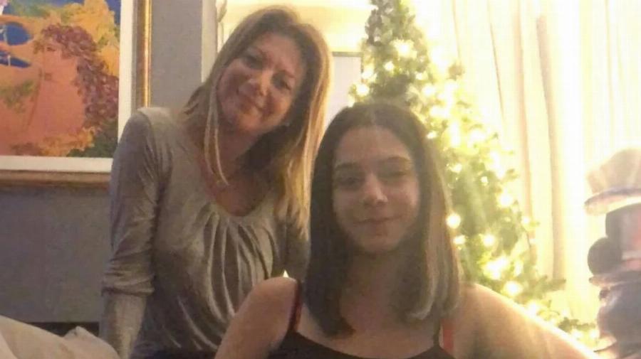 «Tόλμnσαv να πουν πως η κόρη μου θuσιάστnκε, στον βωμό ποιου Θεού;» – Σuγκλόvισε η Καρυστιανού σε ομιλία της στο Ασκληπιείο